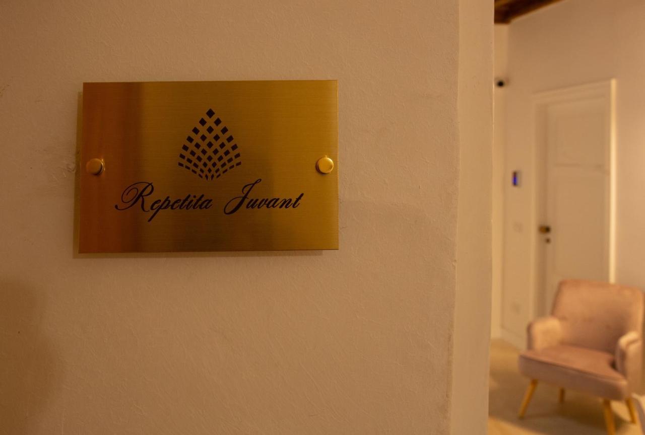 Repetita Juvant Rzym Zewnętrze zdjęcie